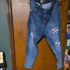 Maurices Women's Blue Ripped Skinny Jeans